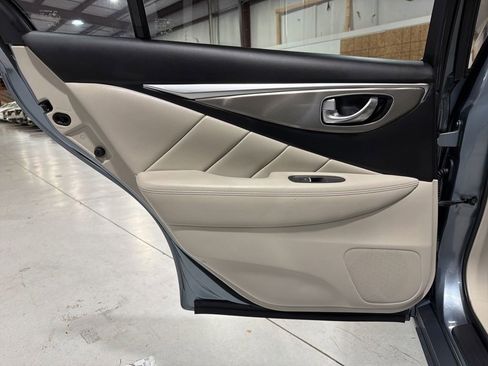 Used 2017 INFINITI Q50 3.0t Premium image 32