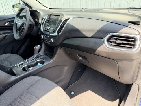 Used 2020 Chevrolet Equinox LT AWD/4WD image 16