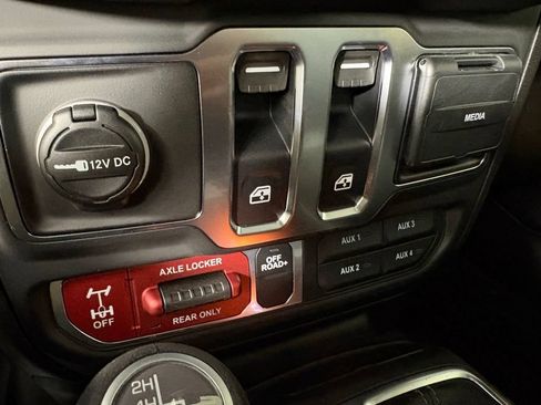 New 2026 Jeep Wrangler Sport AWD/4WD image 32