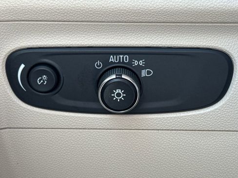 Certified 2023 Buick Envision Preferred AWD/4WD image 29
