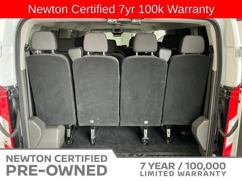 Used 2023 Ford Transit 350 XLT RWD image 28