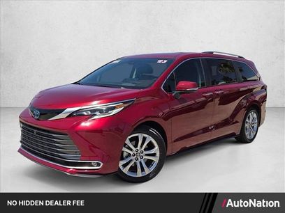 Certified 2023 Toyota Sienna Platinum