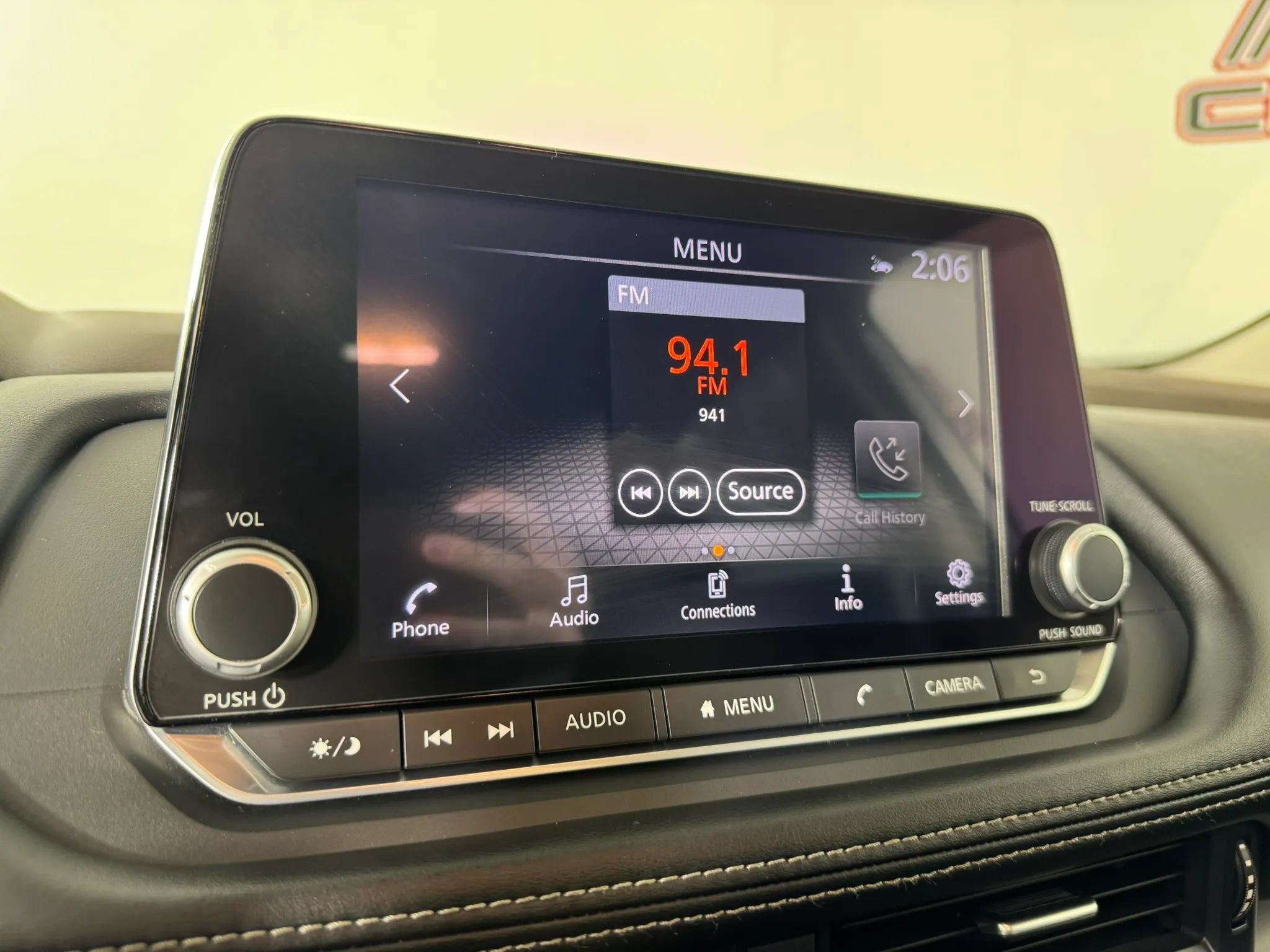 Used 2023 Nissan Rogue SV AWD/4WD image 19