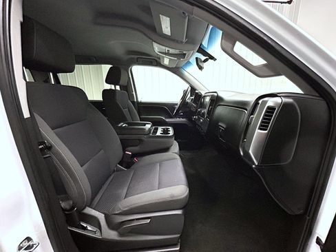 Used 2018 Chevrolet Silverado 1500 LT w/ Trailering Package AWD/4WD image 15