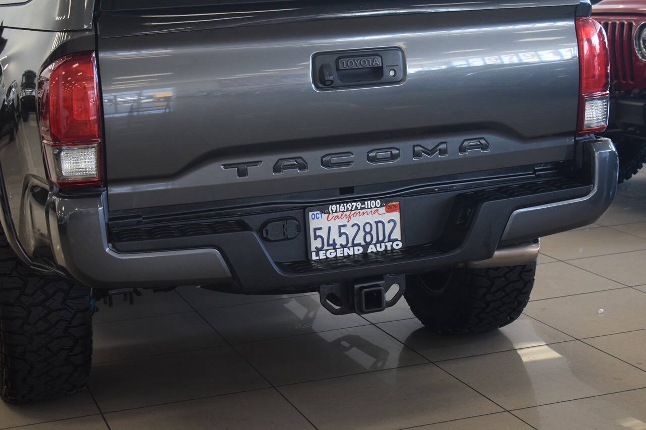 Used 2017 Toyota Tacoma TRD Sport w/ Tow Package (A/T) AWD/4WD image 20