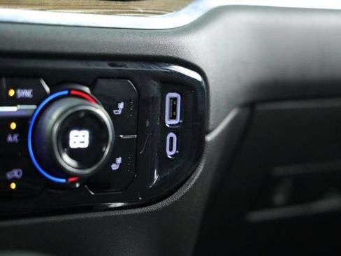 Used 2023 Chevrolet Silverado 1500 RST AWD/4WD image 19