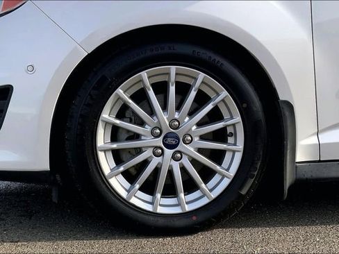 Used 2014 Ford C-MAX Energi SEL w/ Equipment Group 303A image 9