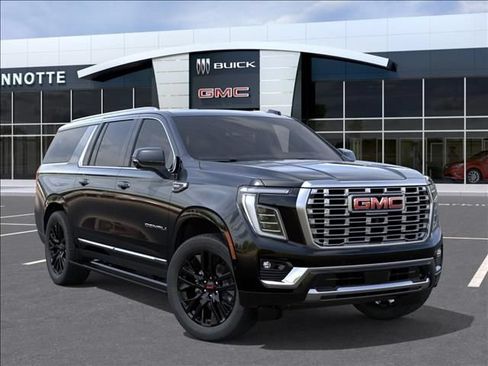 New 2026 GMC Yukon XL Denali w/ Denali Reserve Package AWD/4WD image 7