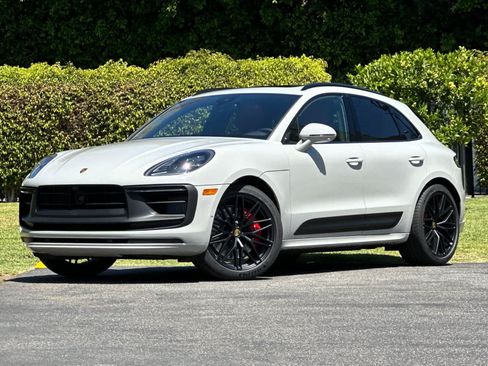 New 2026 Porsche Macan GTS AWD/4WD image 1