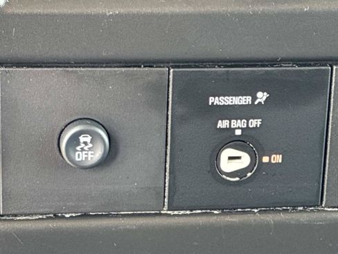 Used 2025 GMC Savana 2500 w/ Driver Convenience Package RWD image 30