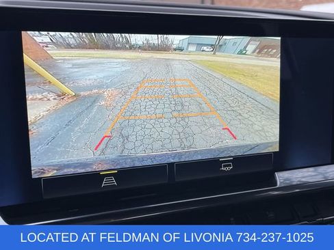 Used 2024 Chevrolet Silverado 1500 LT image 14