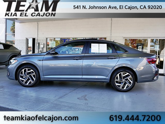 Used 2023 Volkswagen Jetta SEL FWD image 6