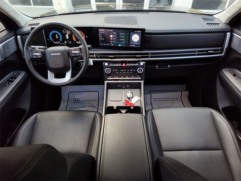 Used 2024 Hyundai Santa Fe SEL image 32