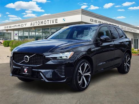 Used 2022 Volvo XC60 T8 R-Design w/ Advanced Package image 3