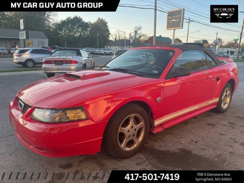 Used 2004 Ford Mustang Deluxe Convertible image 1