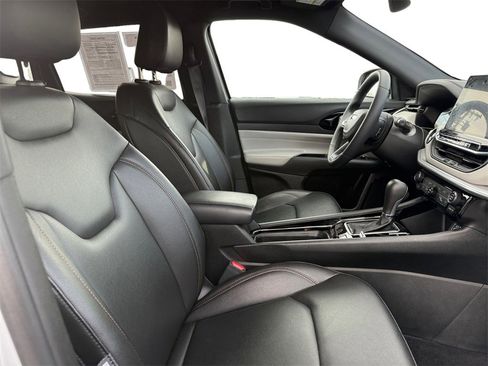 Used 2024 Jeep Compass Limited image 15