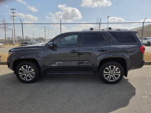 Used 2025 Toyota 4Runner Limited image 2