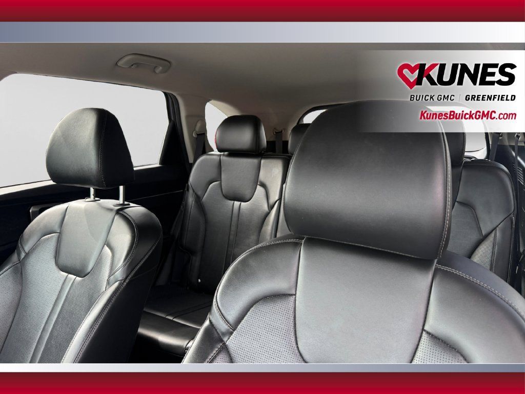 Used 2024 Kia Sorento S FWD image 18
