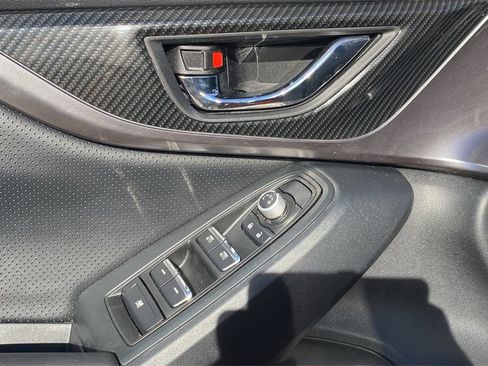 Used 2018 Subaru Crosstrek 2.0i Limited image 18