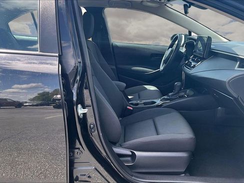 Used 2023 Toyota Corolla LE image 28