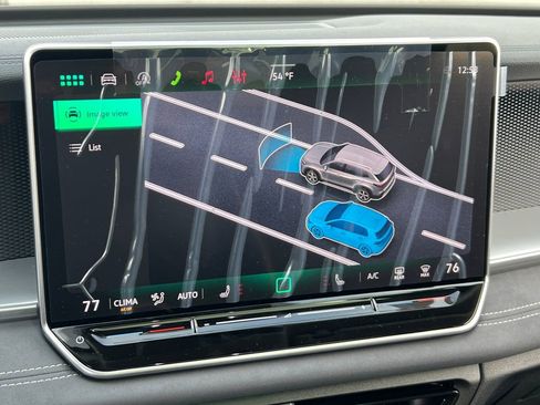 New 2026 Volkswagen Tiguan SE image 27