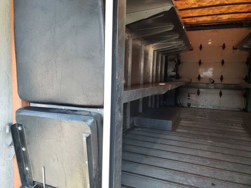 Used 2022 Ford Transit 350 DRW image 13