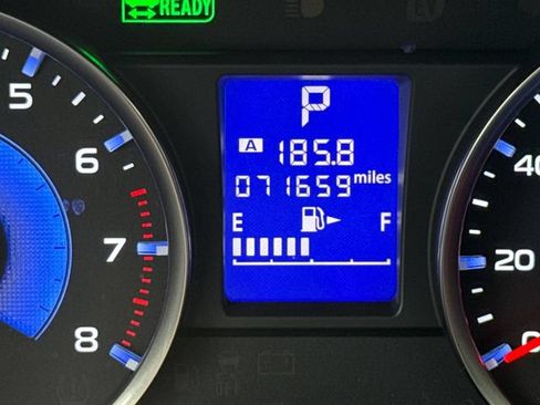 Used 2015 Subaru Crosstrek Touring AWD/4WD image 25