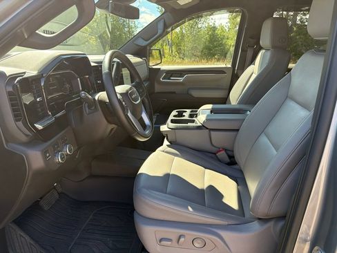 Used 2024 GMC Sierra 1500 SLT w/ LPO, GMC Protection Package AWD/4WD image 5