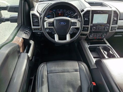 Used 2019 Ford F250 Lariat w/ Lariat Ultimate Package image 11