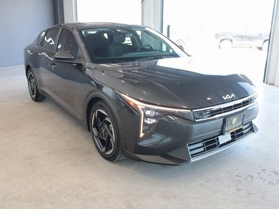 Certified 2025 Kia K4 EX