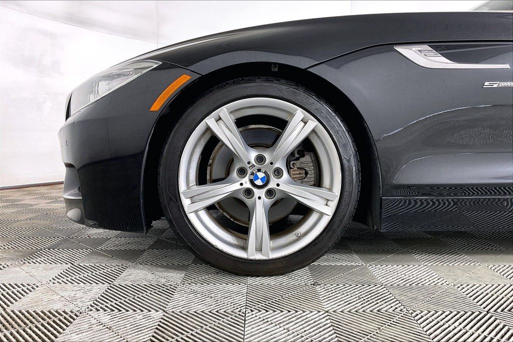Used 2016 BMW Z4 sDrive28i RWD image 8