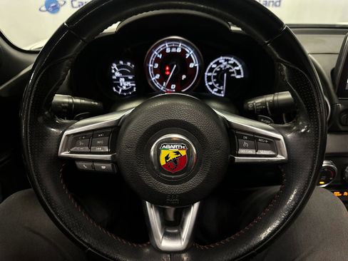 Used 2018 FIAT 124 Spider Abarth w/ Convenience Group image 23