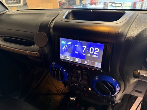 Used 2017 Jeep Wrangler Unlimited Sport AWD/4WD image 15