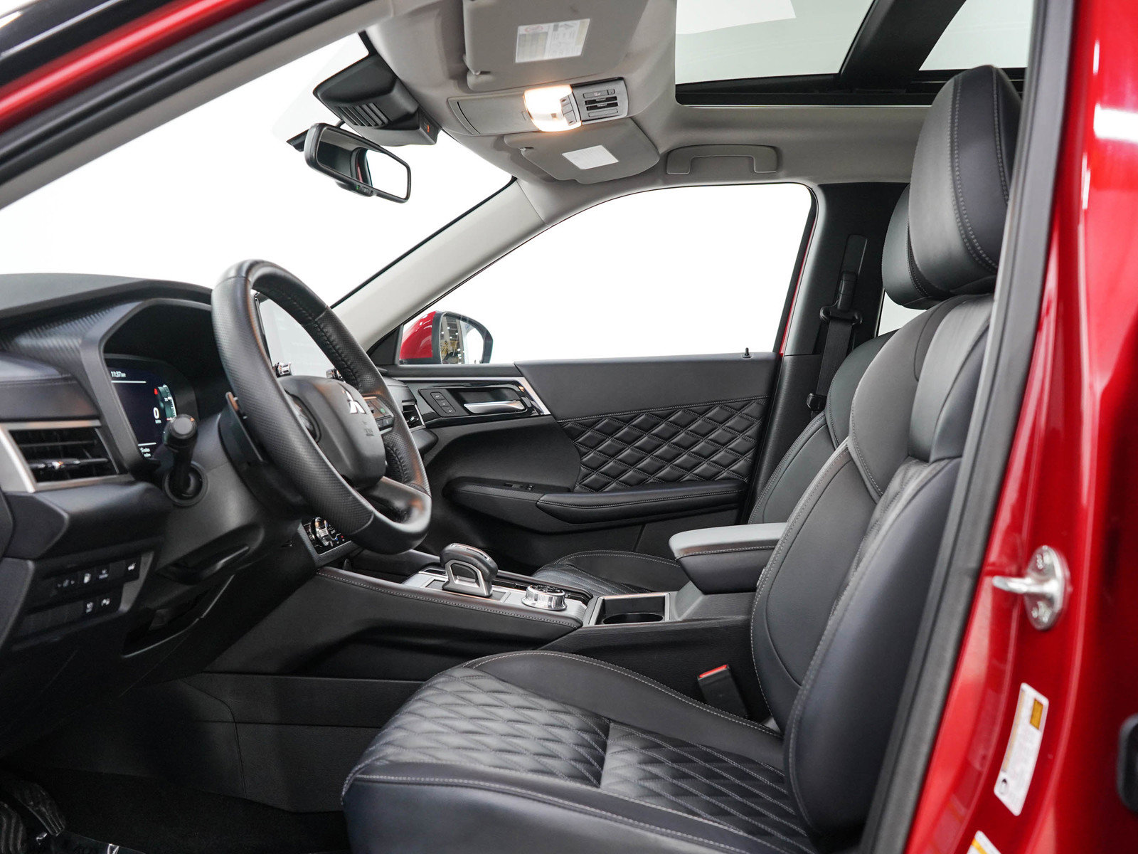Used 2025 Mitsubishi Outlander SEL AWD/4WD image 26