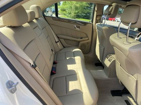 Used 2011 Mercedes-Benz E 350 4MATIC Sedan image 25