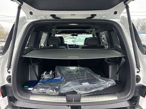 New 2026 Hyundai Santa Fe Calligraphy AWD/4WD image 4