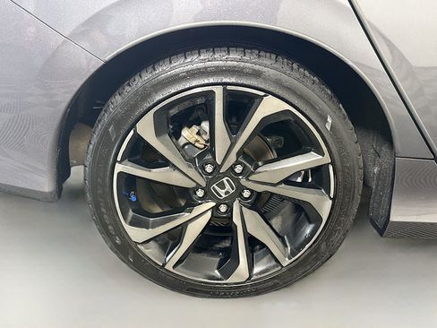 Used 2019 Honda Civic Sport image 33