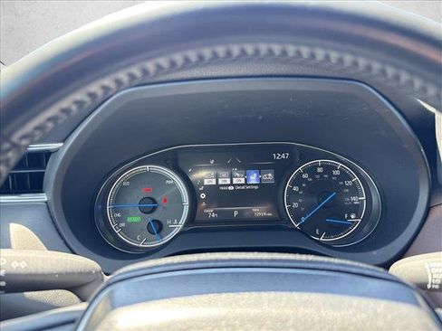 Used 2021 Toyota Venza Limited w/ Advanced Technology Package AWD/4WD image 13