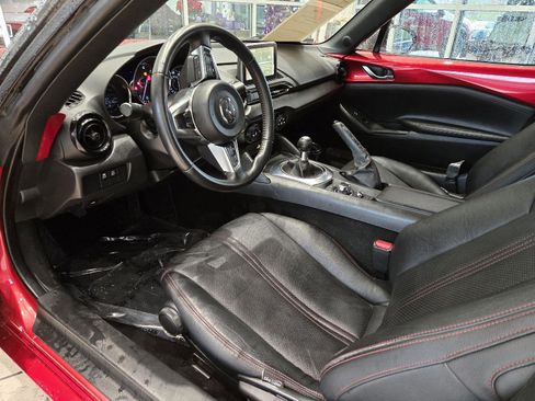 Used 2016 MAZDA MX-5 Miata Club image 18