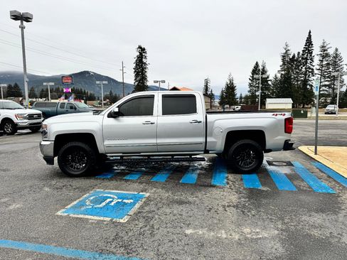 Used 2018 Chevrolet Silverado 1500 LTZ w/ LTZ Plus Package image 4