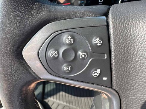 Used 2019 Chevrolet Suburban Premier RWD image 19