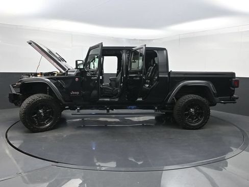 Used 2022 Jeep Gladiator Rubicon w/ Dual Top Group AWD/4WD image 40