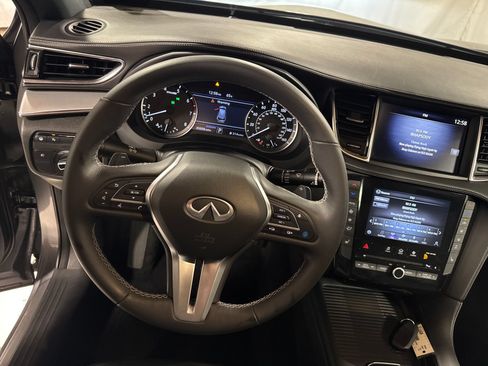 Used 2021 INFINITI QX50 Luxe w/ Appearance Package AWD/4WD image 19