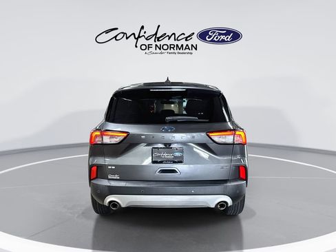 Used 2021 Ford Escape SE FWD image 7