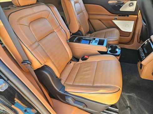 Used 2024 Lincoln Aviator Black Label w/ Dynamic Handling Package image 19