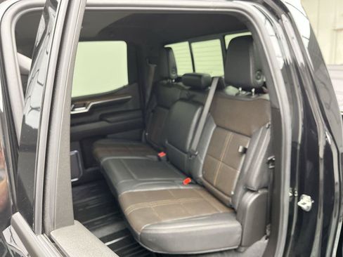 Certified 2024 Chevrolet Silverado 1500 High Country w/ High Country Premium Package AWD/4WD image 13