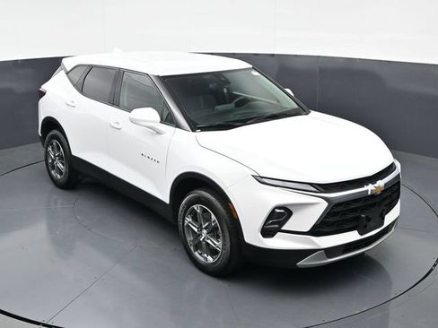 Used 2025 Chevrolet Blazer LT FWD image 33