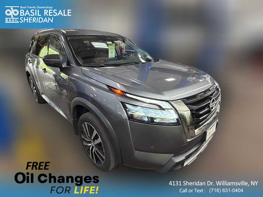 Used 2024 Nissan Pathfinder Platinum w/ Cargo Package FWD image 1
