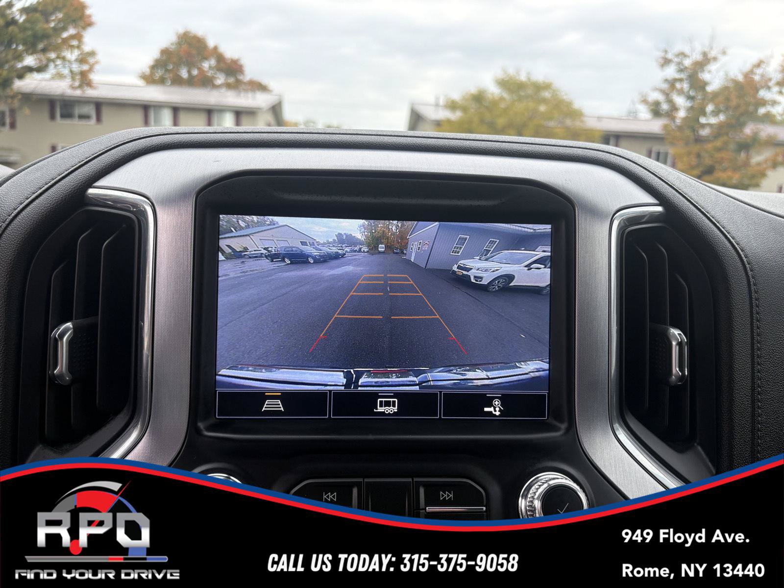 Used 2021 GMC Sierra 1500 SLT w/ SLT Premium Package AWD/4WD image 15