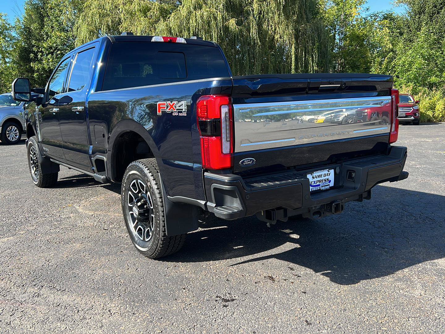 Used 2024 Ford F250 Platinum w/ FX4 Off-Road Package AWD/4WD image 3